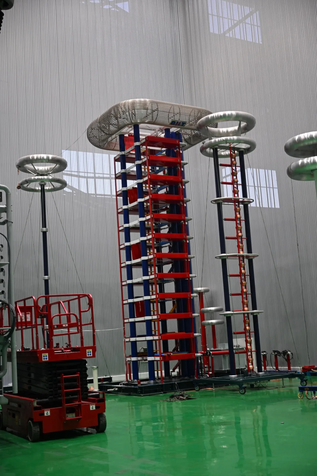 High-voltage laboratory equipment for transformer BIL lightning impulse and partial discharge testing